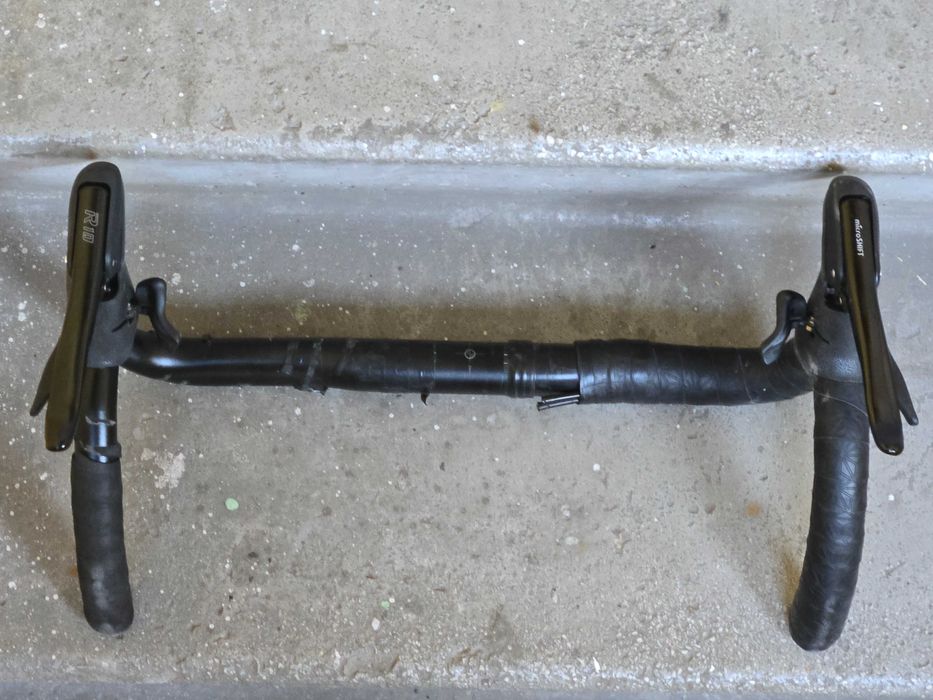 Klamkomanetki 2x10 Microshift R10-R502E + kierownica Triban 42cm