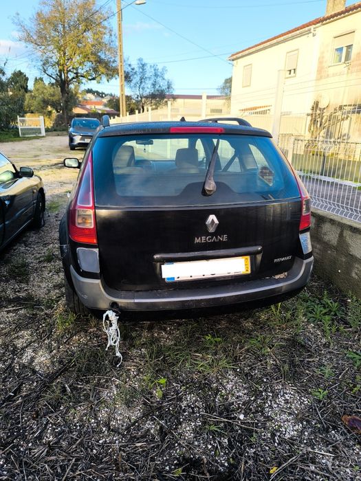 Renaut Megane PARA PEÇAS mas tem arranjo