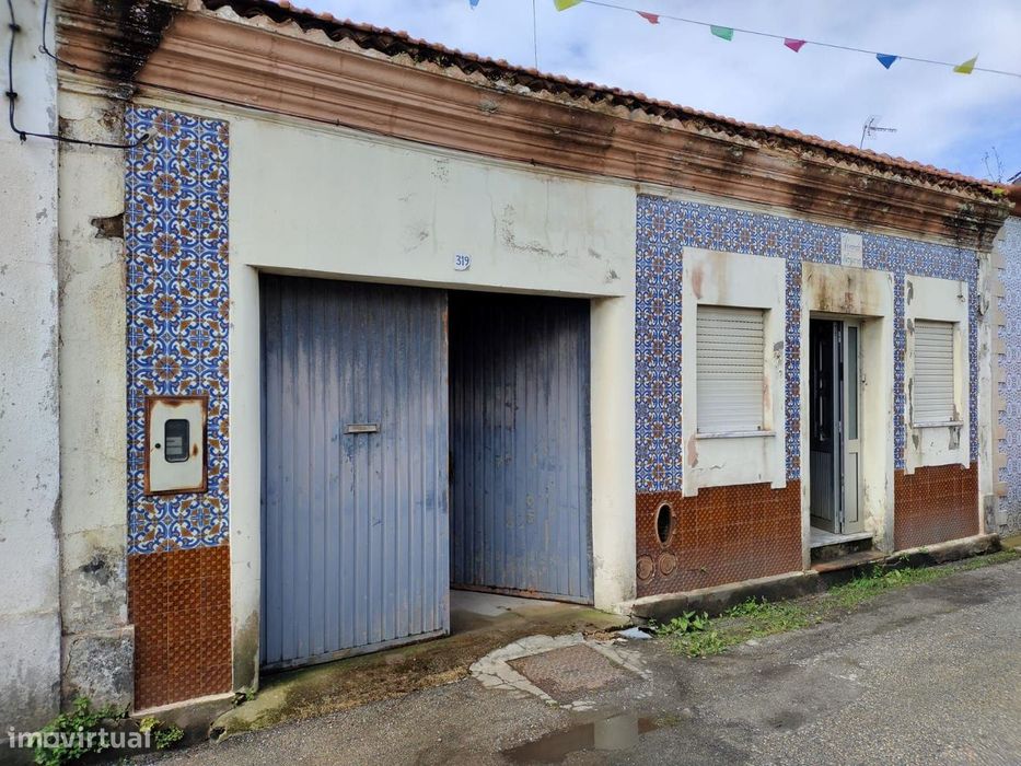 Moradia para recuperar em Esgueira