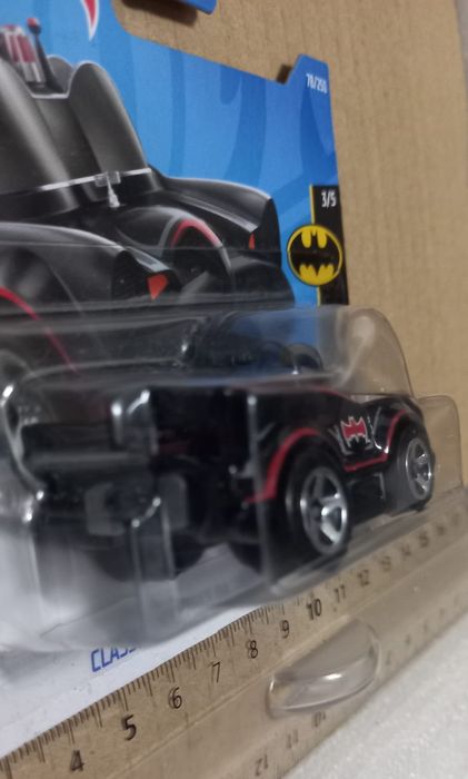 Classic TV series batmobile hot wheels batman