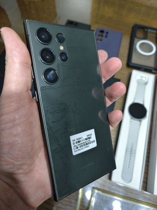 Samsung S24 Ultra 5G e Watch 7 LTE