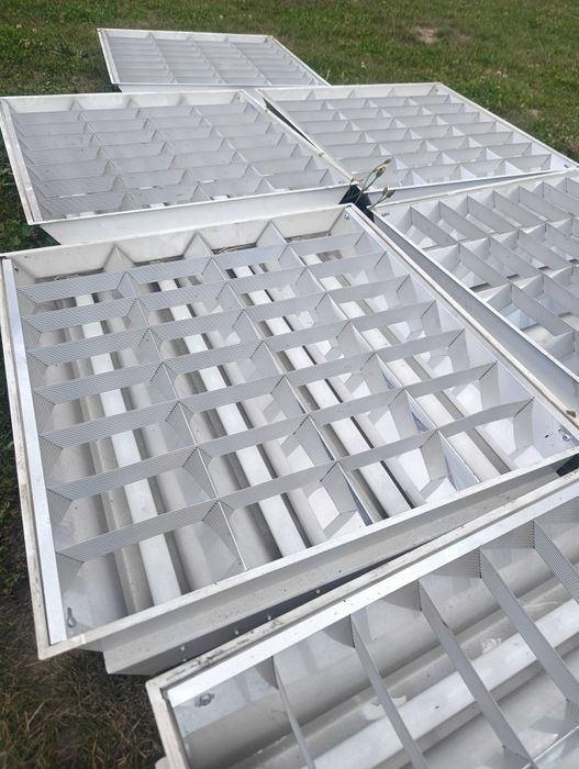 7sztuk Oprawy rastrowe jarzeniowa 60x60