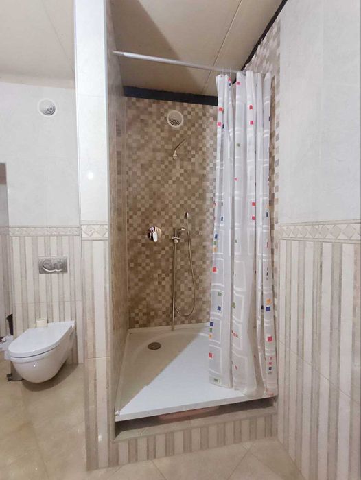 ПРОДАЖ 2поверх.будинку ЗАХОДИ/ЖИВИ. 3 санвузли, 2 гаража, утеплений