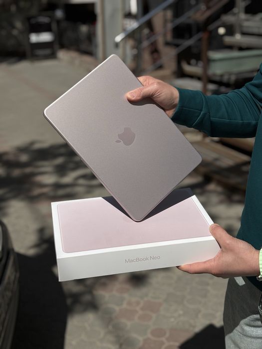 Macbook Neo 13 8/256Gb 2026