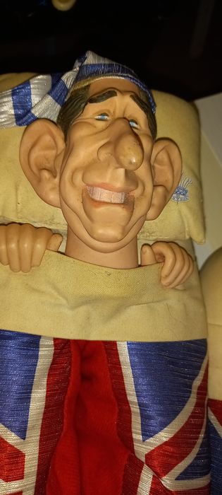 Par de pantufas Lady Diana e Princípe Carlos