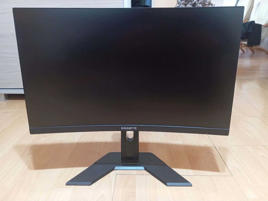 Monitor Gygabate G27QC A 27cali 165hz