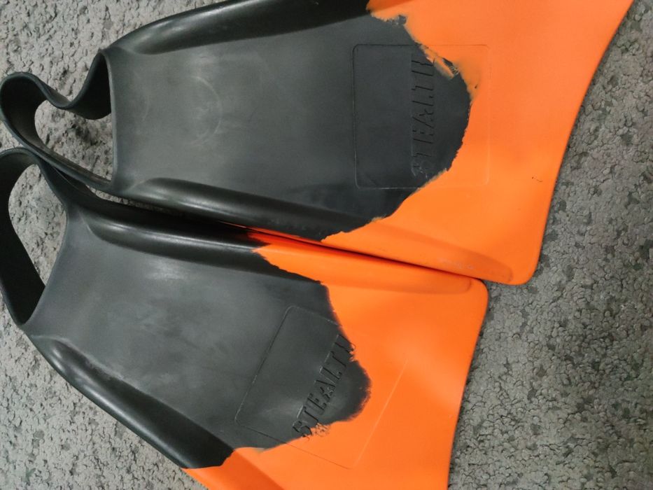 Pés de pato Stealth