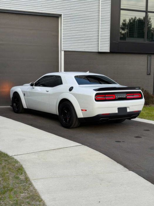 Dodge Challenger SRT Demon      2018