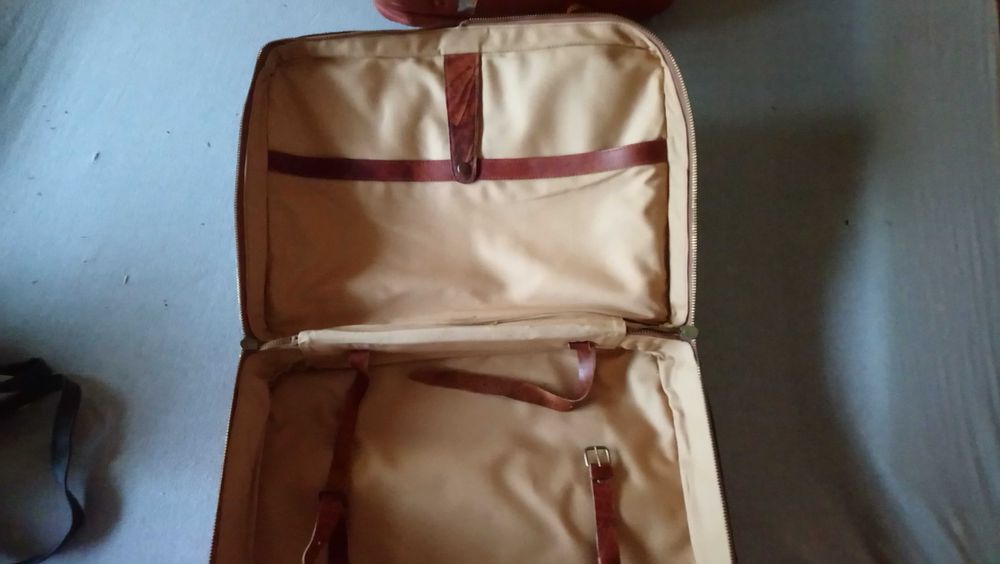 Walizka podróżna kolor brązowy