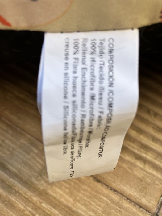 Cama almofadada para cão Marca Leeby