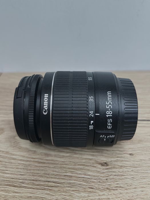 Obiektyw Canon EF-S 18-55mm