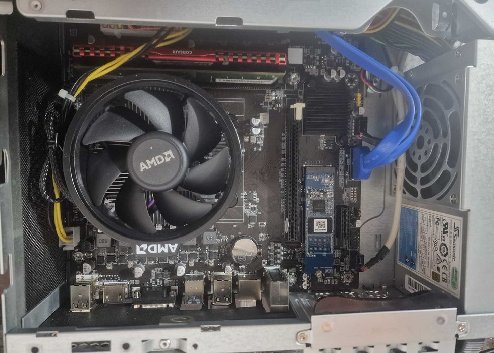 Системний блок AM4 сокет Ryzen 5 2400G/8gbDDR4/256 ssd