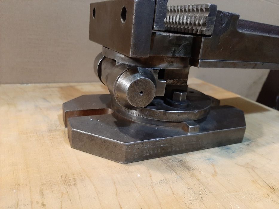 Imadło maszynowe 3-osiowe