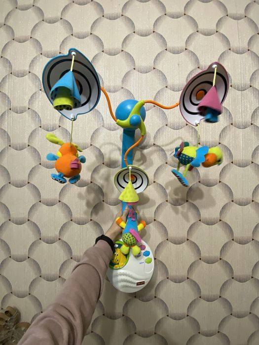 Мобіль на кроватку музична