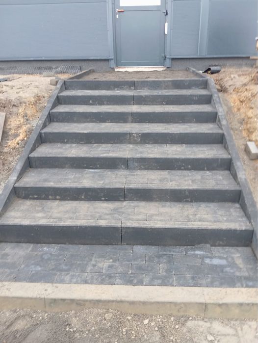 Usługi minikoparką, brukarstwo, wykopy, przyłącza