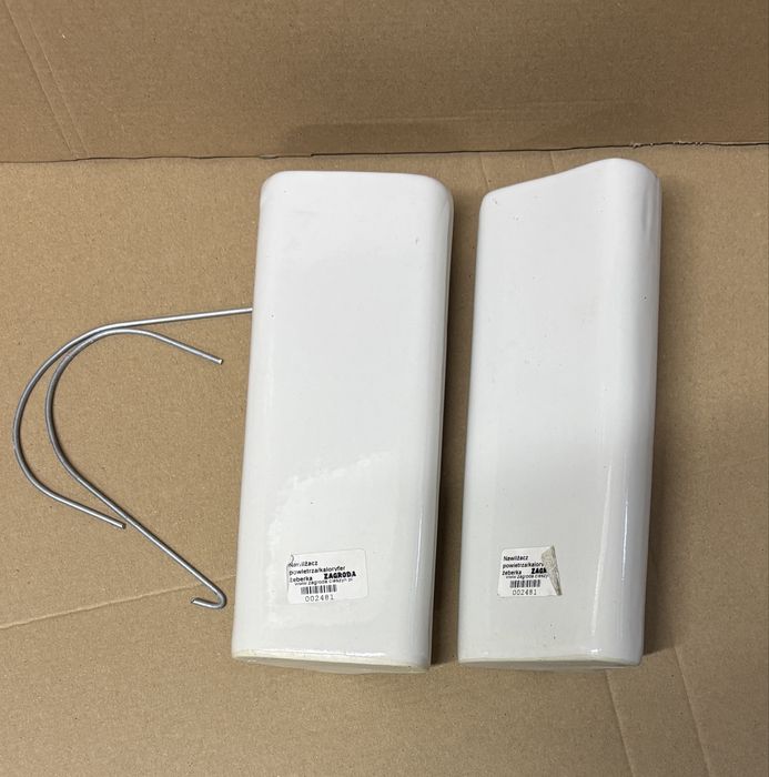 Nawilzacz powietrza grzejnikowy wieszany na żeliwny grzejnik