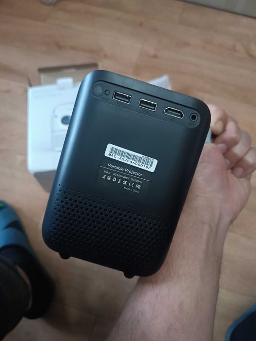 Проектор телевизор на android 11  4/64