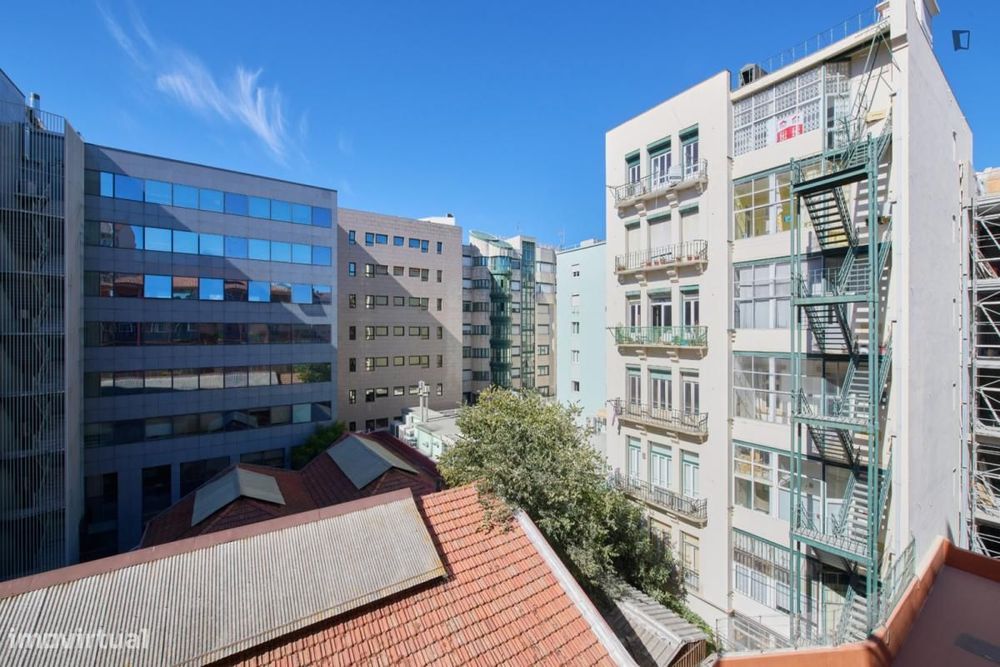 Quarto - localizado em Entrecampos Lisbon
