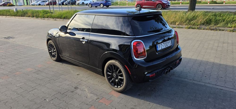 Mini Cooper S, 192 konie, 104 tys przebiegu 2019 rok.