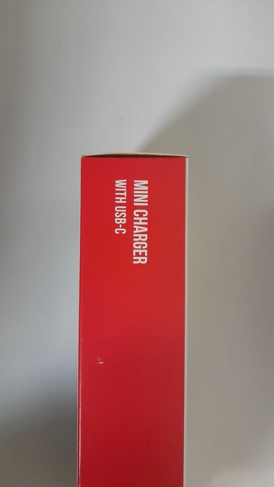 Ładowarka Hama Mini.