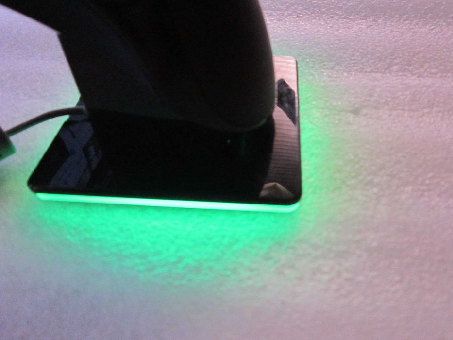 Stacja ładowania dokująca odbiornik wifi do myszka Razer Mamba 2012