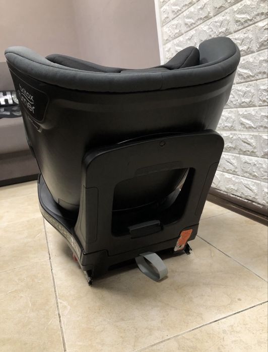 Автокрісло Britax Römer DUALFIX M i-SIZE Група 0+/1 (0-18 кг) 360