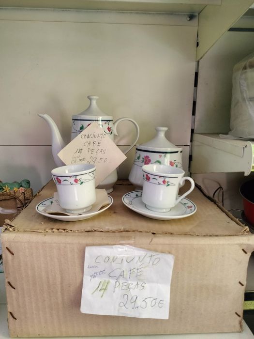 Conjunto café 14 peças, a estrear