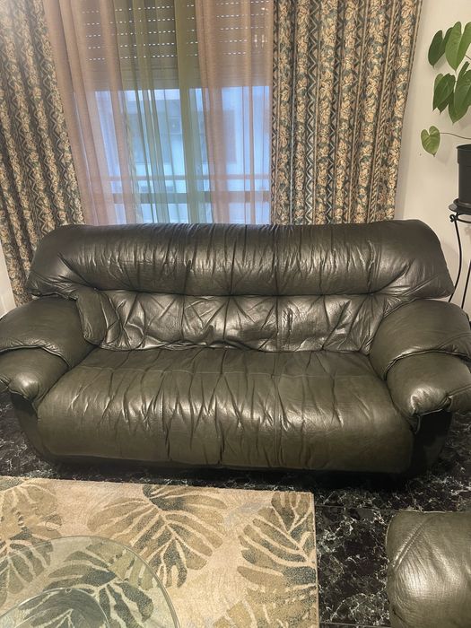 Conjunto de 3 sofas de sala em pele