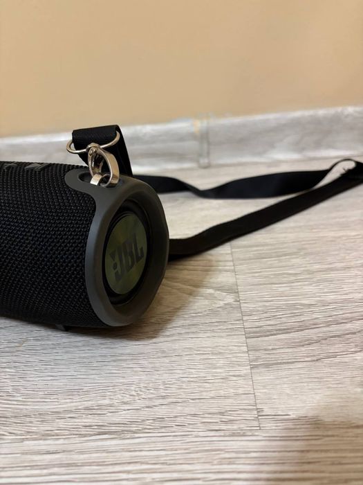 Колонка JBL Xtreme