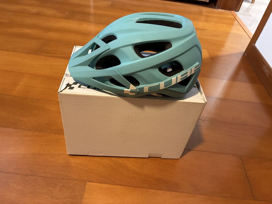 Capacete CUBE Badger / AM Race (L 58–62)