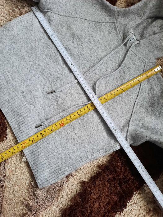 Bluza dziewczęcą ciepła