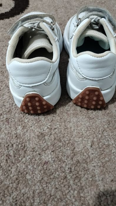 Шкіряні кросівки для хлопчика