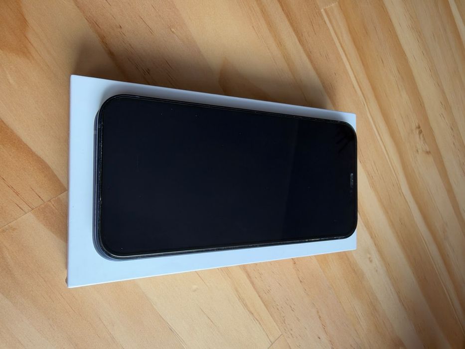 Smartphone iPhone 12 Black | 64GB | 96% Baterii | idealny