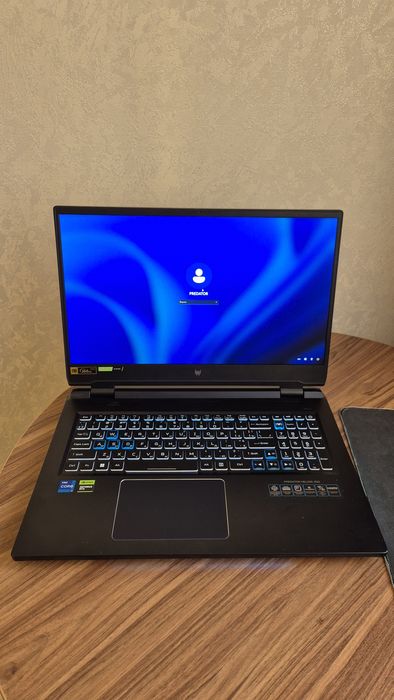 Продам Acer Predator Helios 300 PH317-56