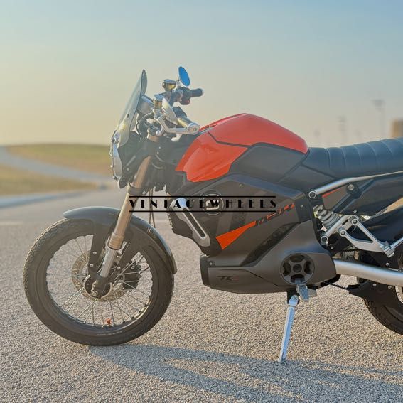Super Soco TC Max – Elétrica | 2025 | Apenas 1.000 km | IVA dedutivel