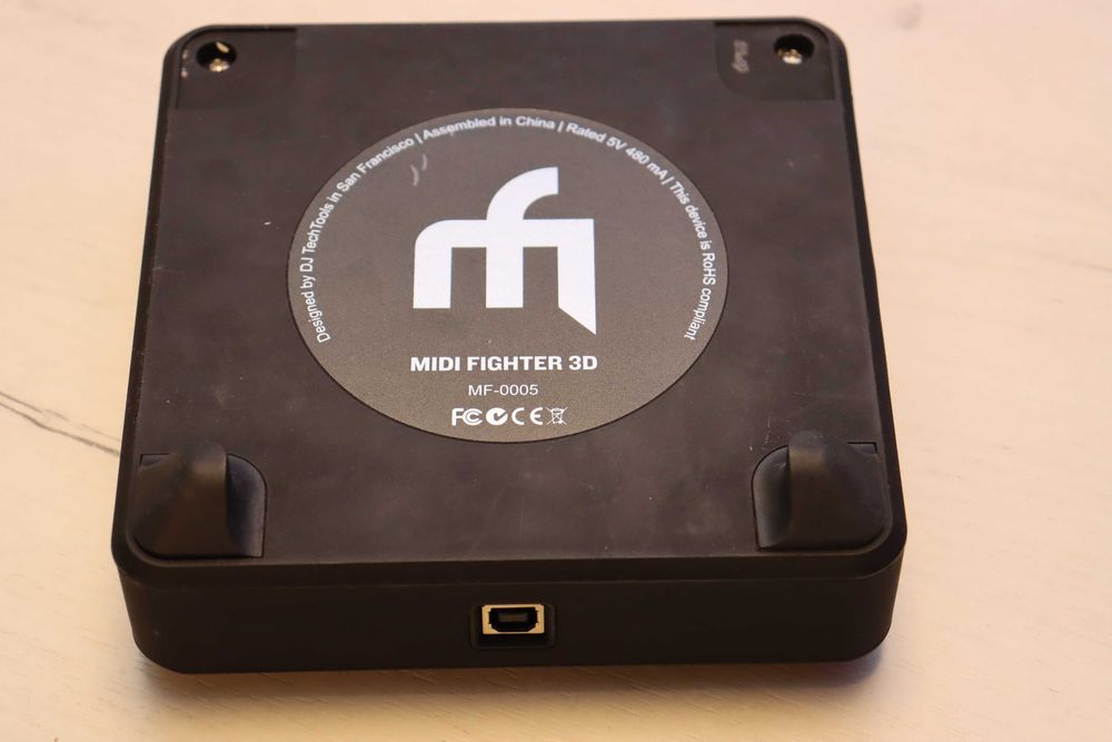 DJ Techtools MIDI FIGHTER 3D BLACK kontroler