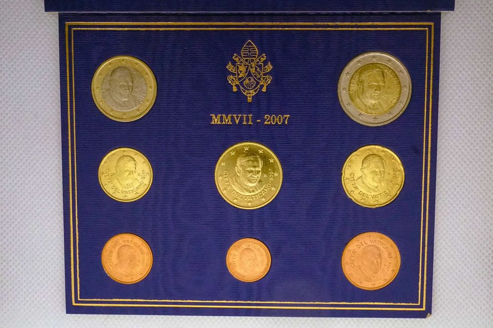 Set - 2007 completo de 8 Moedas euro do Vaticano na Carteira