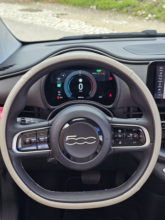 Fiat 500e C La Prima