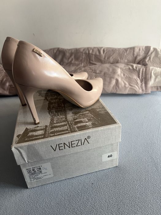 Venezia czolenka 40