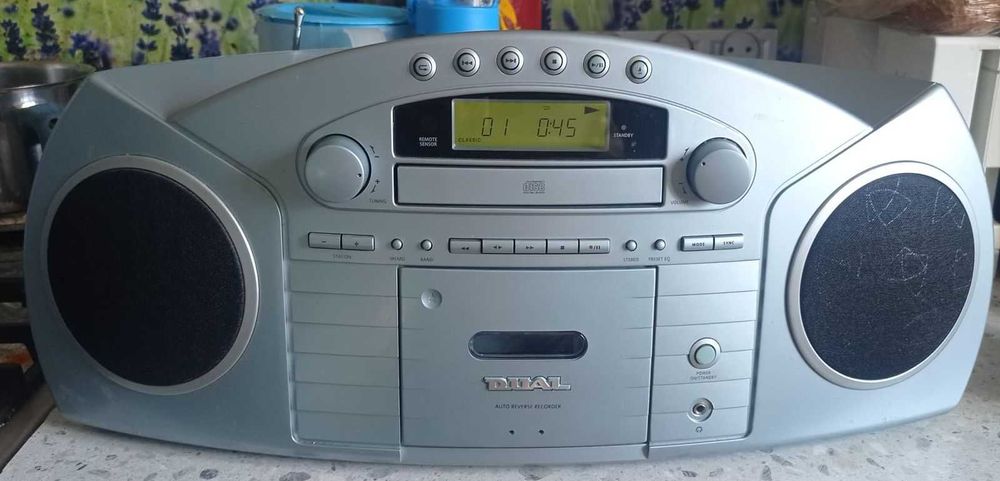 Radiomagnetofon z CD DUAL CCR-2010R