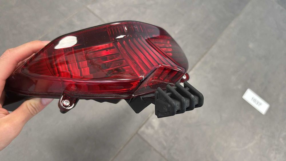 Lampa Tył Światło Suzuki GSF 650  1250 Bandit 07-12 [1637]