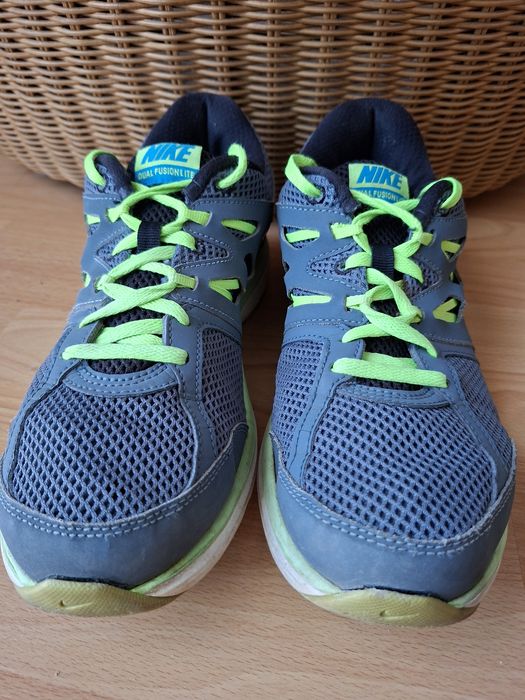 Nike Dual Fusion Lite