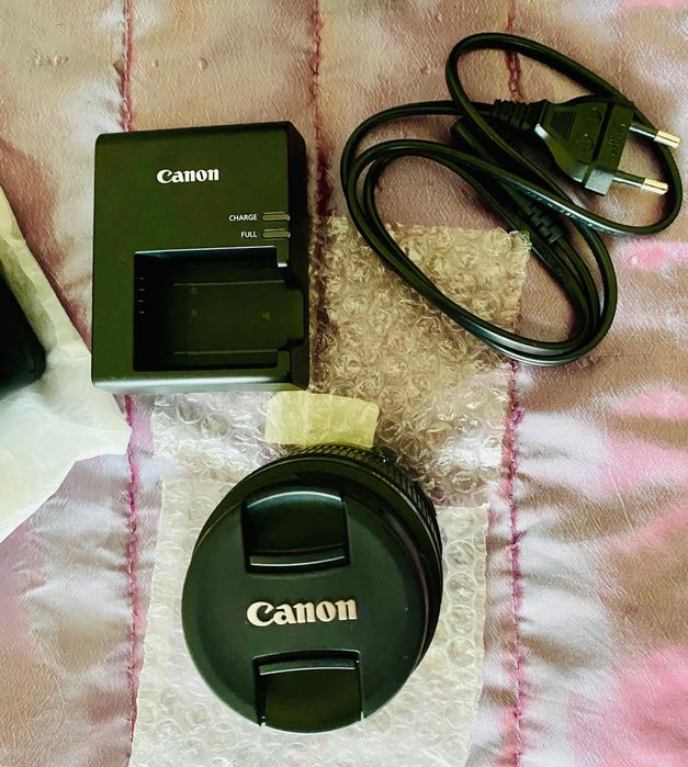 Kit Máquina Fotográfica Canon EOS 2000D + 18-55 mm f/3.5-5.6 Dc (NOVA)