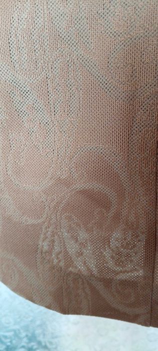 Кремпленовий костюм 50-52 р-р, тканина з візерунками.