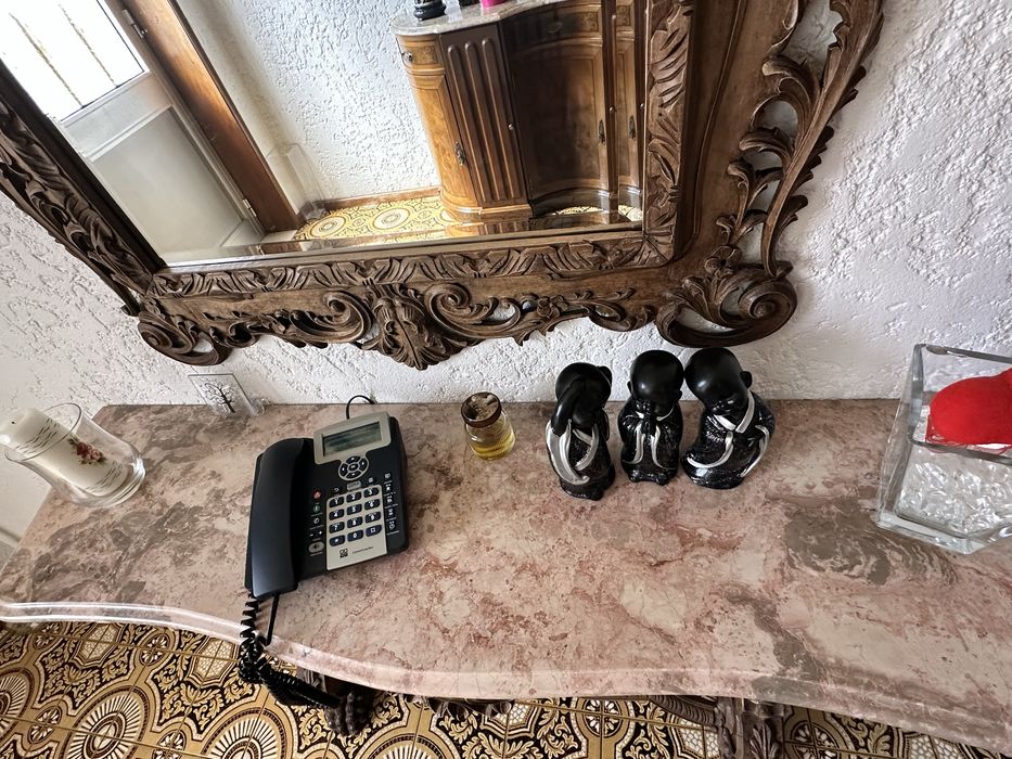 Credencia sem espelho