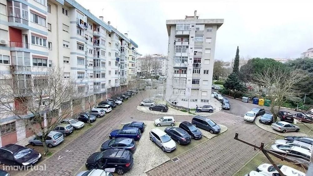 Apartamento T3 para venda — Massamá E Monte Abraão, Lisboa