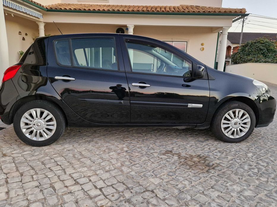 Renault Clio 1.2 Gasolina 75 Cv