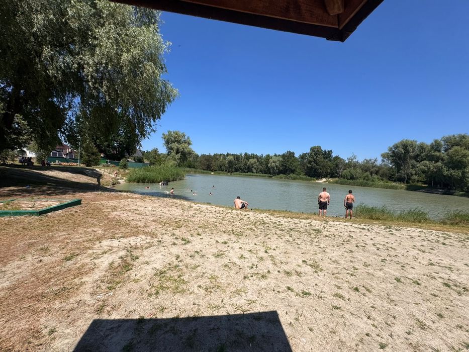 Продам 2-кімнатну квартиру в с. Коржі від власника