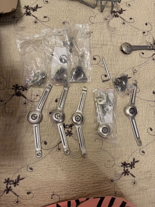 Продається фурнітура 5 шт.