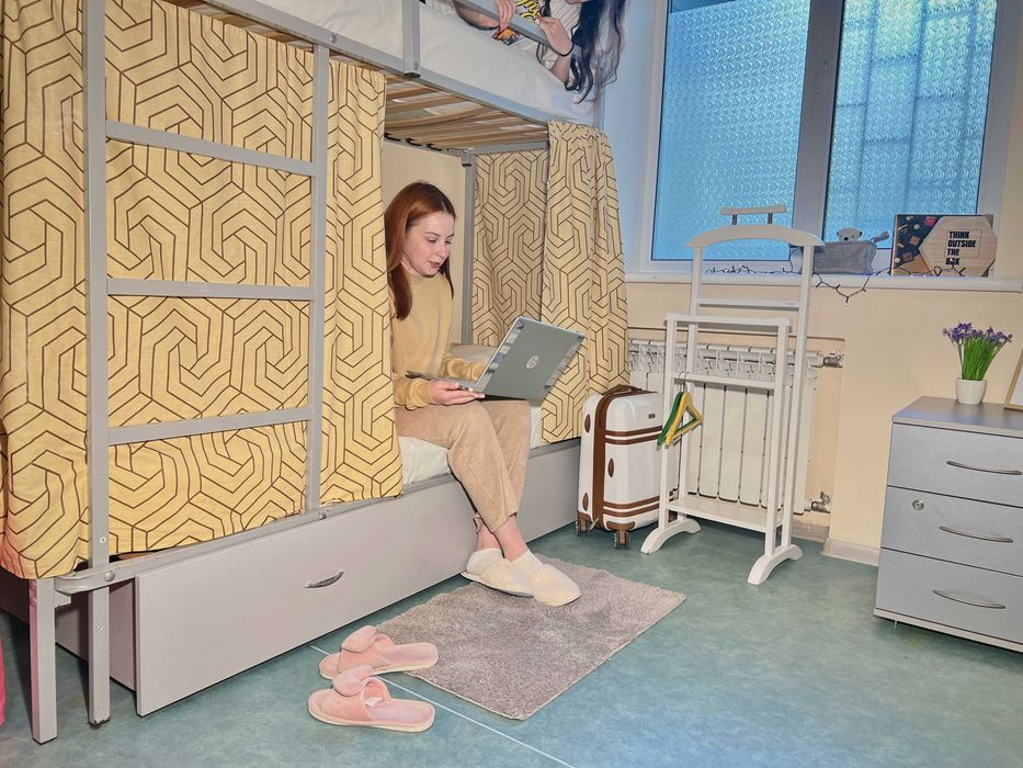 Койко-место долгосрочно, метро Лыбедская, свет работает!